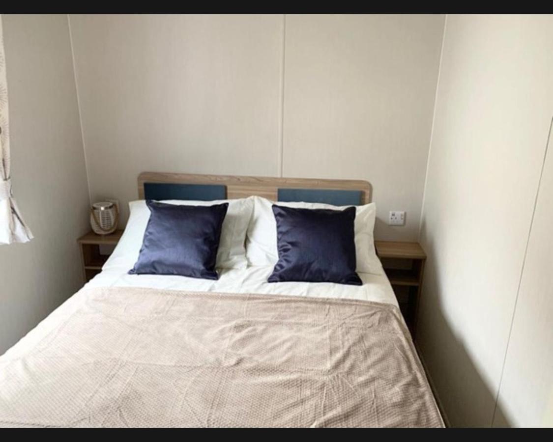 Exotic 3-Bed Caravan At Newquay Holiday Park Villa Buitenkant foto