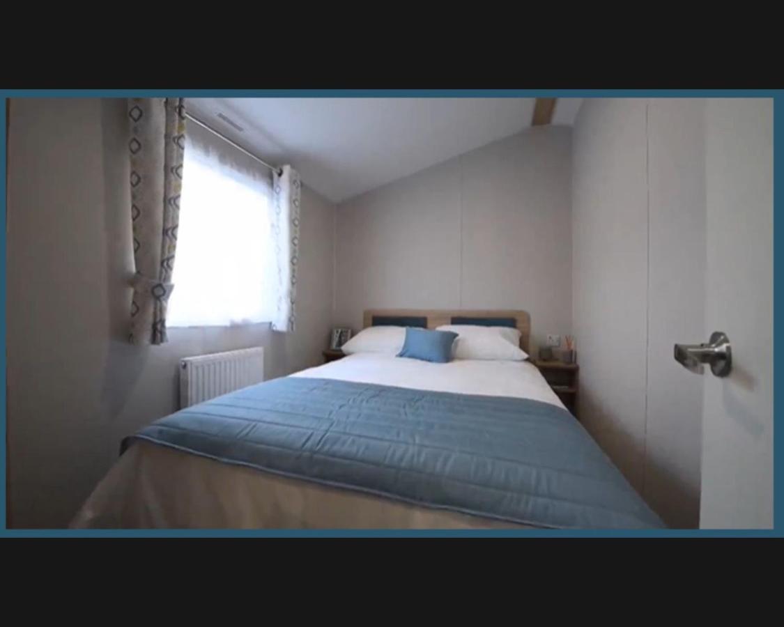 Exotic 3-Bed Caravan At Newquay Holiday Park Villa Buitenkant foto