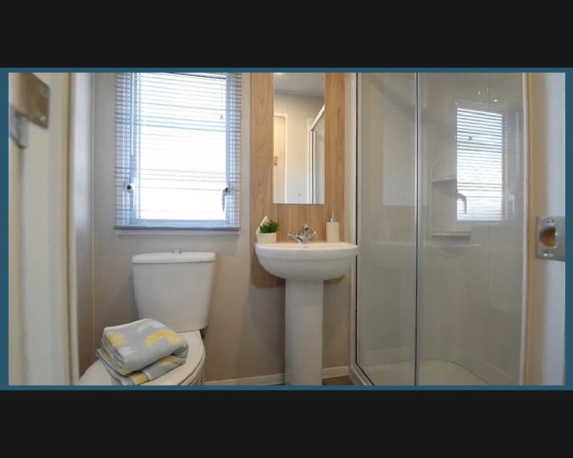 Exotic 3-Bed Caravan At Newquay Holiday Park Villa Buitenkant foto