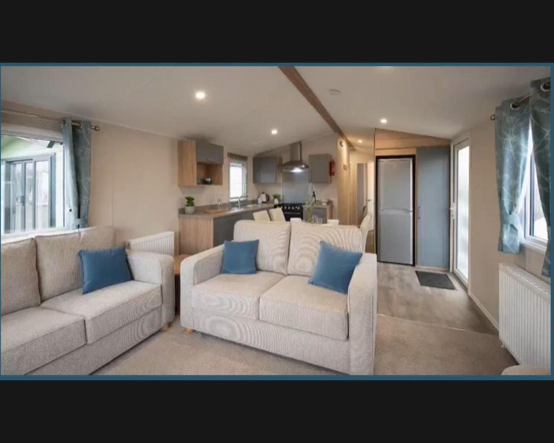 Exotic 3-Bed Caravan At Newquay Holiday Park Villa Buitenkant foto