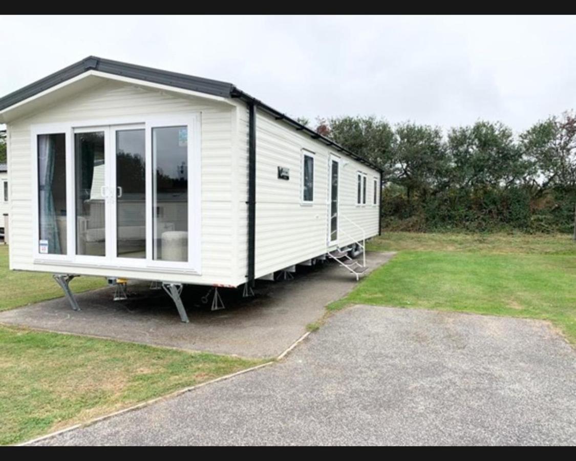 Exotic 3-Bed Caravan At Newquay Holiday Park Villa Buitenkant foto