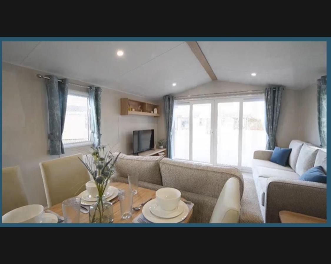Exotic 3-Bed Caravan At Newquay Holiday Park Villa Buitenkant foto